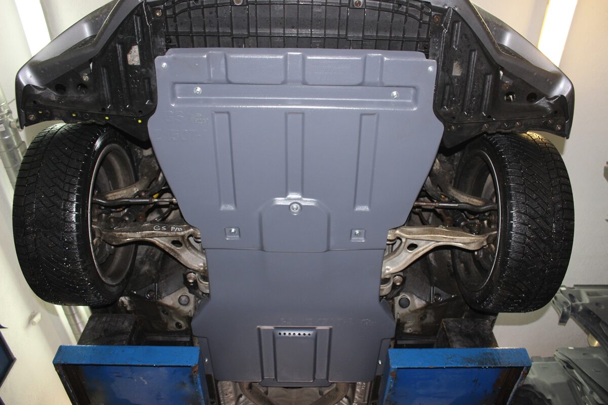 Lexus GS IV ( 2011 - 2015 ) ( 2 parts ) motora aizsargs
