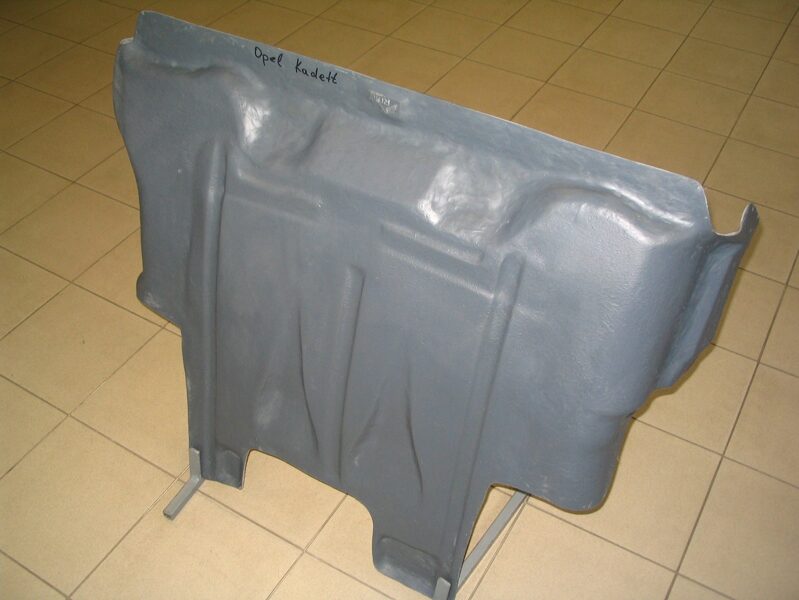 Opel Kadett ( 1984 - 1989 ) motora aizsargs